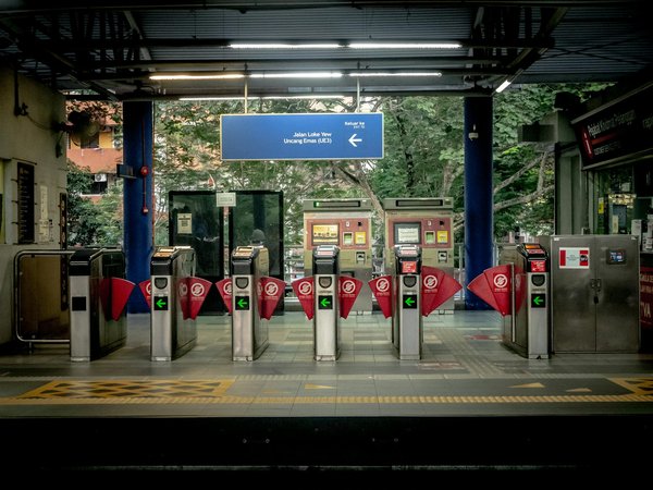 Comment découvrir les traditions des pêcheurs de perles en Birmanie?